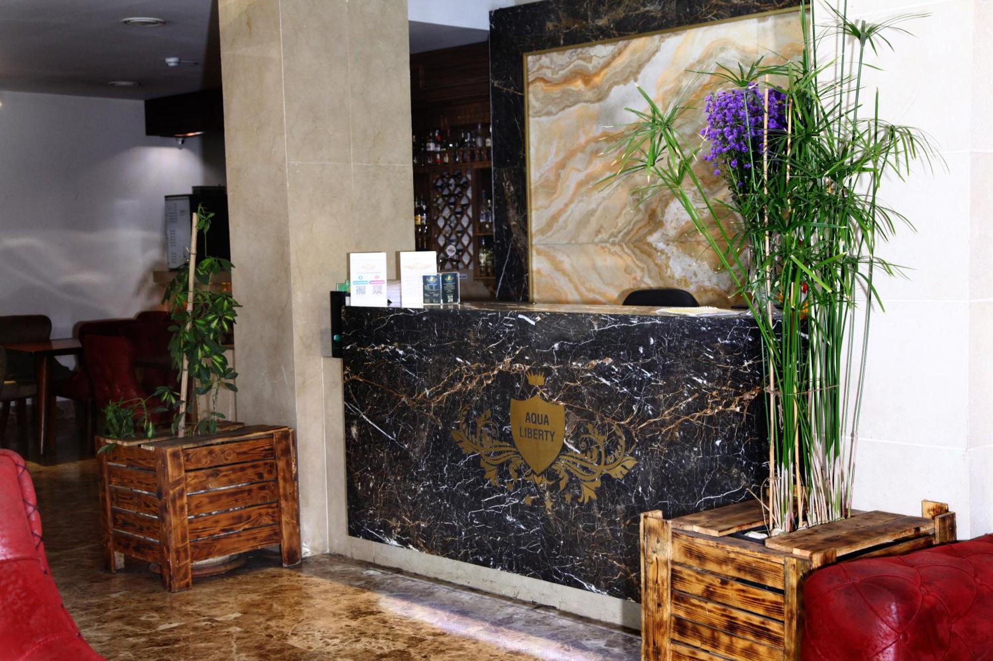 Aqua Hotel Tbilisi Exterior photo